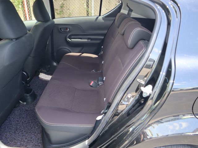 TOYOTA AQUA 2018 Image 31