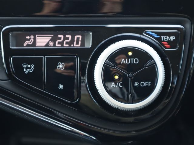 TOYOTA AQUA 2018 Image 31