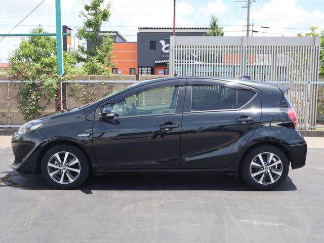 TOYOTA AQUA 2018 Image 31