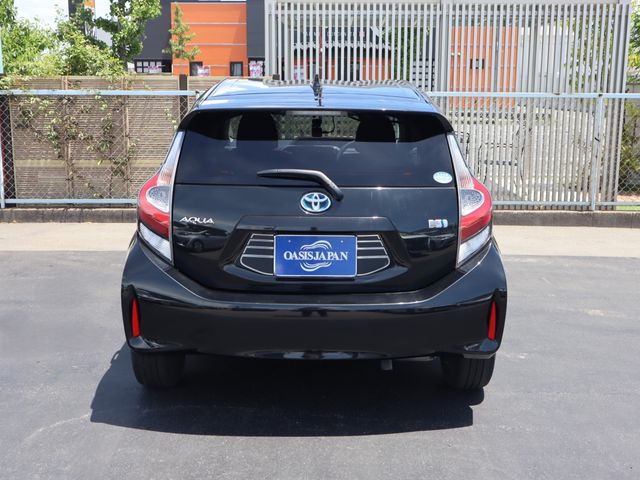 TOYOTA AQUA 2018 Image 31