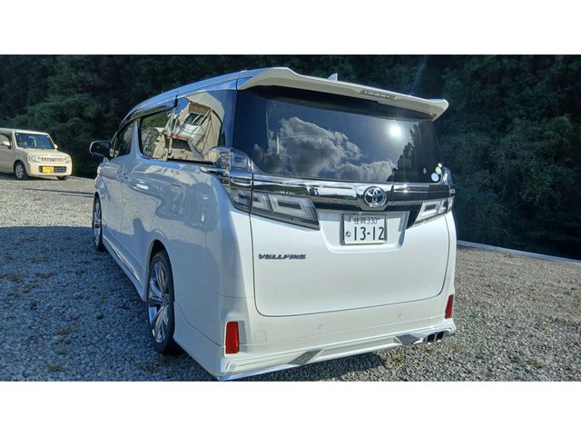 TOYOTA VELLFIRE 2018 Image 31