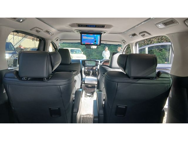 TOYOTA VELLFIRE 2018 Image 31