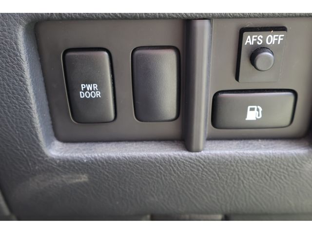 TOYOTA HARRIER 2WD 2008 Image 31