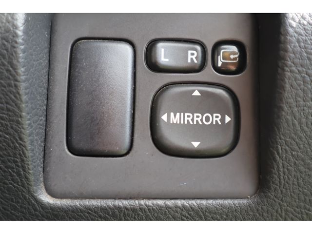 TOYOTA HARRIER 2WD 2008 Image 31