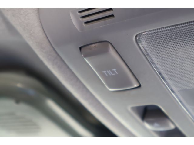 TOYOTA HARRIER 2WD 2008 Image 31