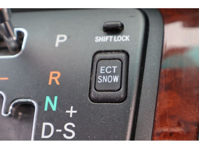 TOYOTA HARRIER 2WD 2008 Image 31