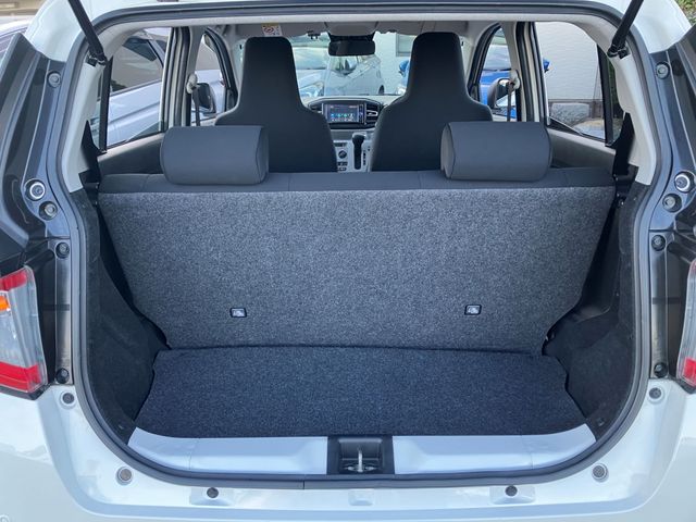 DAIHATSU MIRA E:S 4WD 2022 Image 31