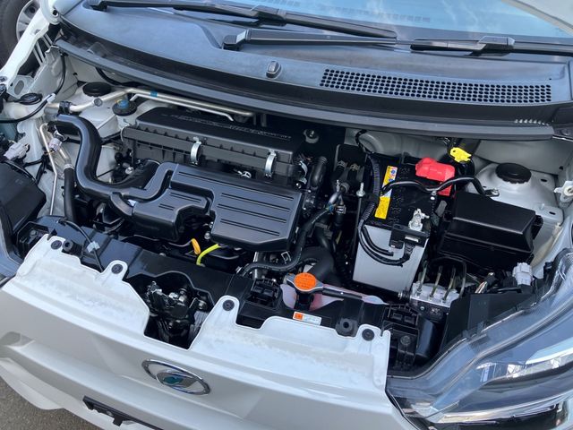 DAIHATSU MIRA E:S 4WD 2022 Image 31