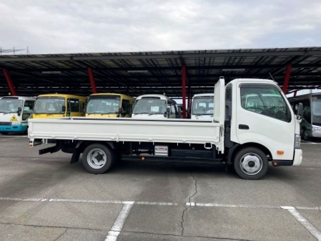 HINO DUTRO 2020 Image 31