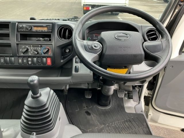 HINO DUTRO 2020 Image 31