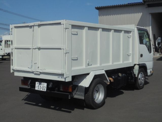ISUZU ELF 2012 Image 31