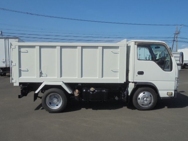 ISUZU ELF 2012 Image 31