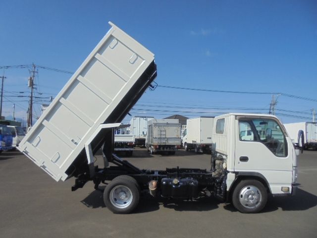 ISUZU ELF 2012 Image 31