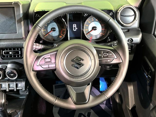 SUZUKI JIMNY NOMADE 2025 Image 31