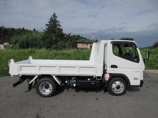 MITSUBISHI CANTER 2025 Image 31