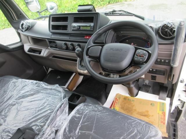 MITSUBISHI CANTER 2025 Image 31