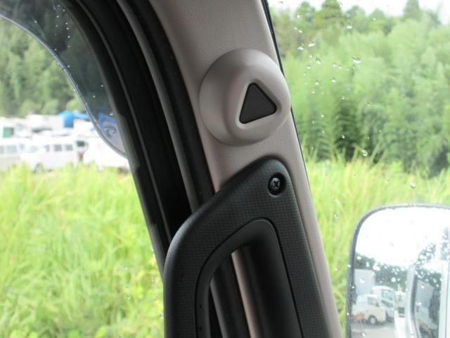 MITSUBISHI CANTER 2025 Image 31