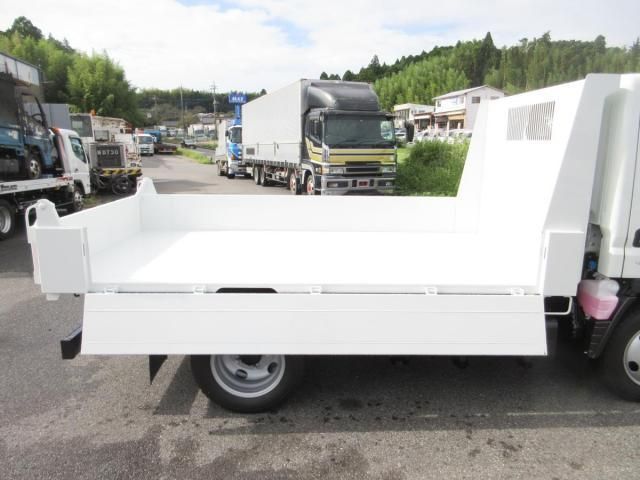 MITSUBISHI CANTER 2025 Image 31