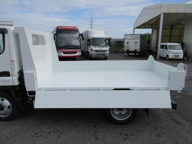 MITSUBISHI CANTER 2025 Image 31