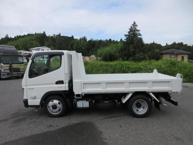 MITSUBISHI CANTER 2025 Image 31