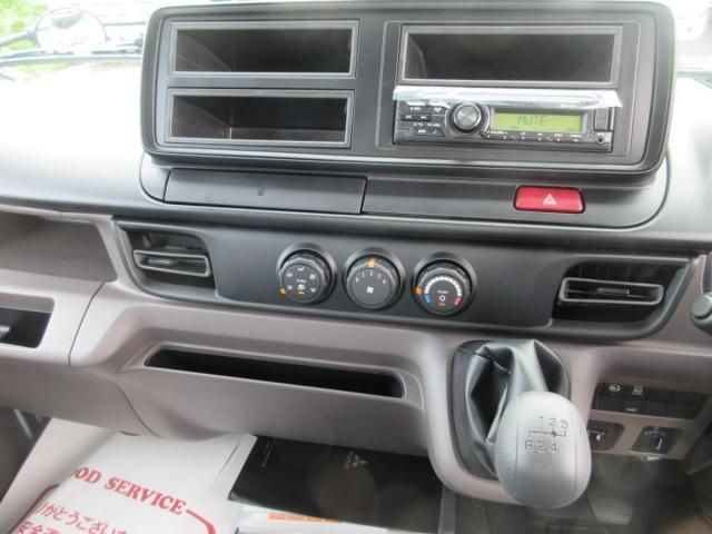 MITSUBISHI CANTER 2025 Image 31