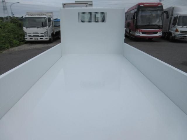 MITSUBISHI CANTER 2025 Image 31