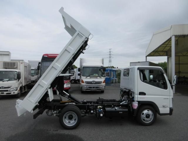 MITSUBISHI CANTER 2025 Image 31