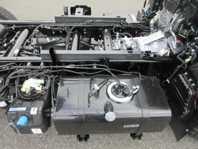 MITSUBISHI CANTER 2025 Image 31