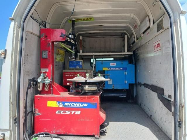 ISUZU ELF 1999 Image 31