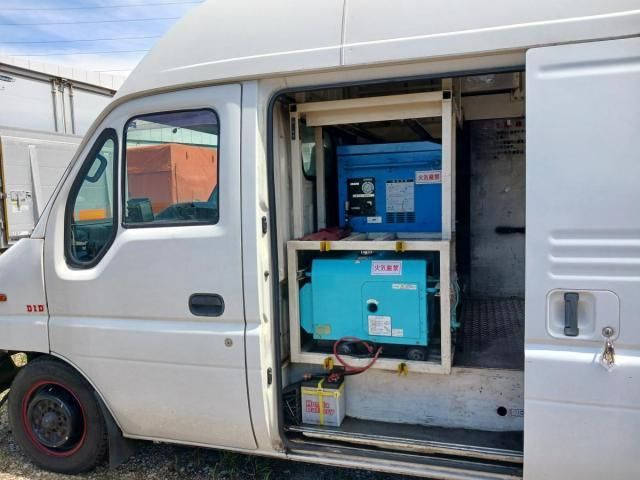 ISUZU ELF 1999 Image 31