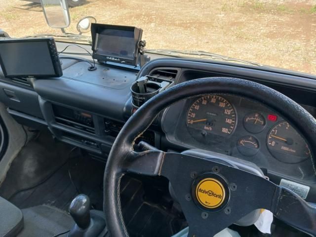 ISUZU ELF 1999 Image 31