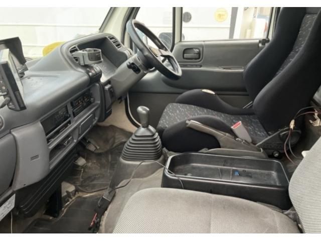 ISUZU ELF 1999 Image 31