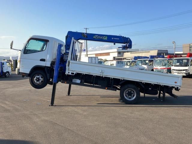 MITSUBISHI CANTER 2017 Image 31