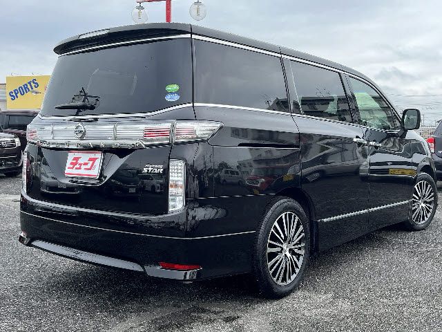 NISSAN ELGRAND 2015 Image 31