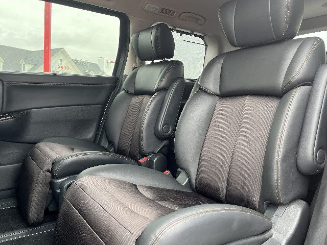 NISSAN ELGRAND 2015 Image 31