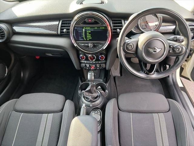 BMW MINI COOPER S 2015 Image 31