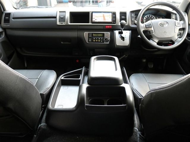 TOYOTA HIACE WAGON 2022 Image 31