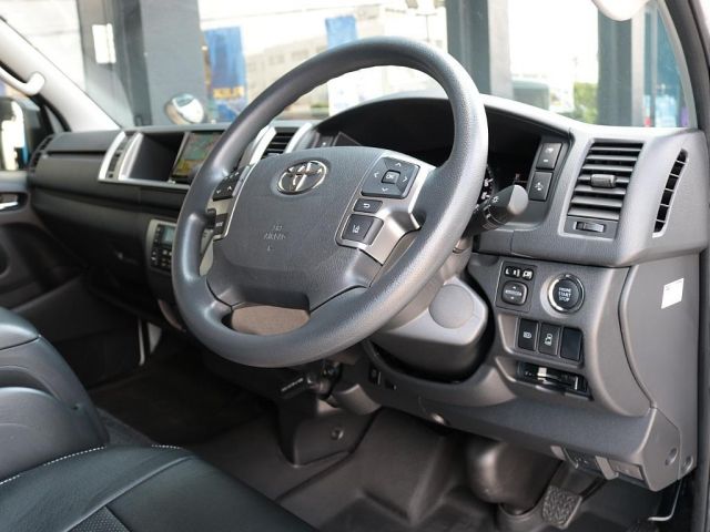 TOYOTA HIACE WAGON 2022 Image 31