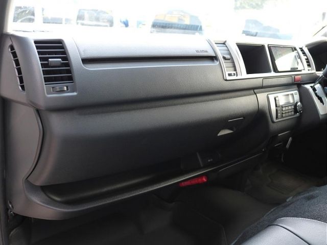 TOYOTA HIACE WAGON 2022 Image 31