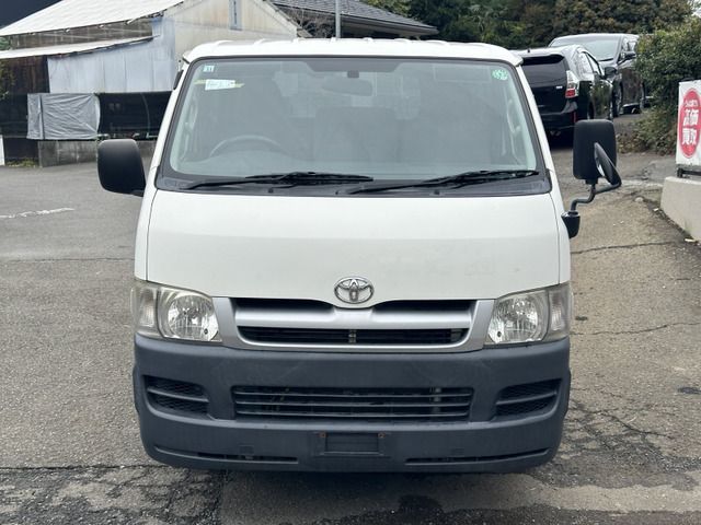 TOYOTA HIACE VAN 2WD 2004 Image 31