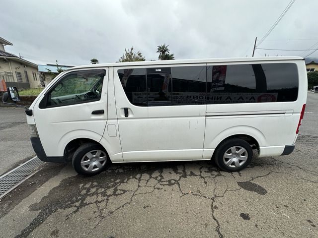TOYOTA HIACE VAN 2WD 2004 Image 31