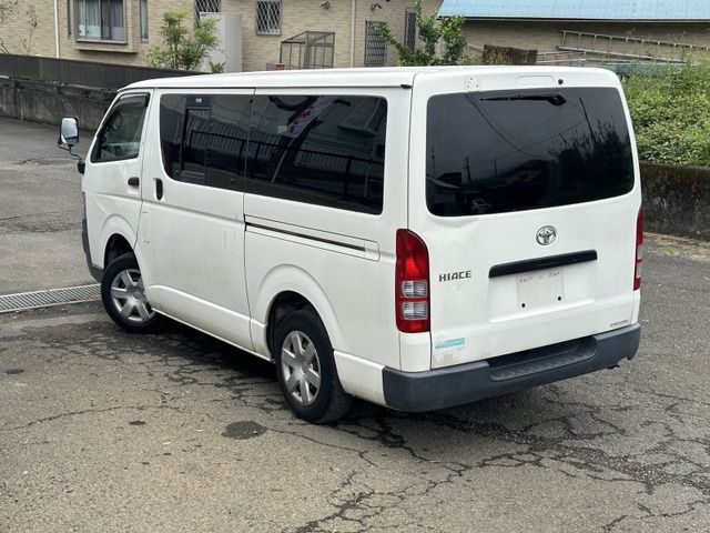 TOYOTA HIACE VAN 2WD 2004 Image 31