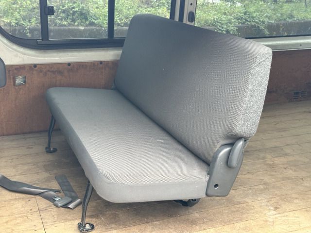 TOYOTA HIACE VAN 2WD 2004 Image 31