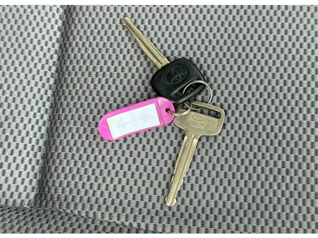 TOYOTA HIACE VAN 2WD 2004 Image 31