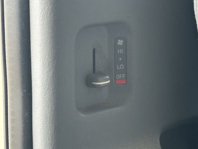 TOYOTA HIACE VAN 2WD 2008 Image 31