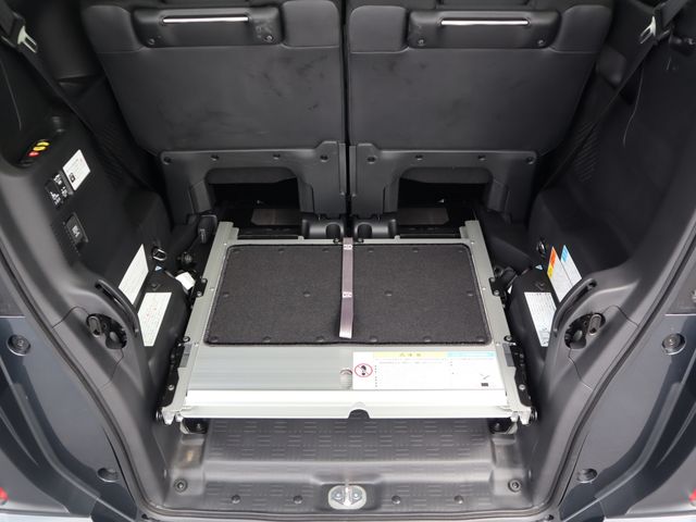 HONDA N BOX CUSTOM 2024 Image 31