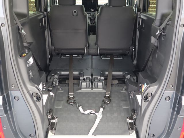 HONDA N BOX CUSTOM 2024 Image 31