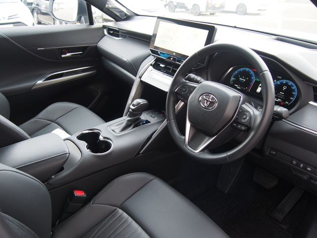 TOYOTA HARRIER 2WD 2023 Image 31