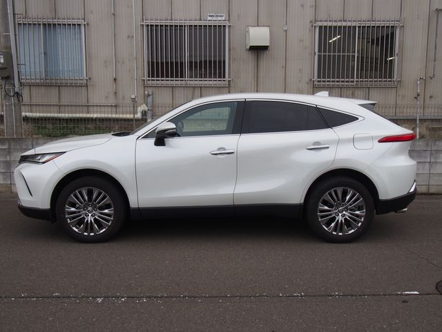 TOYOTA HARRIER 2WD 2023 Image 31