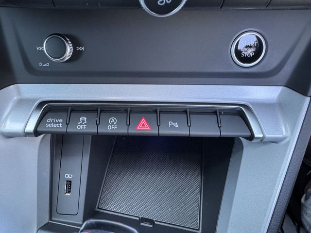 AUDI Q3 2020 Image 31